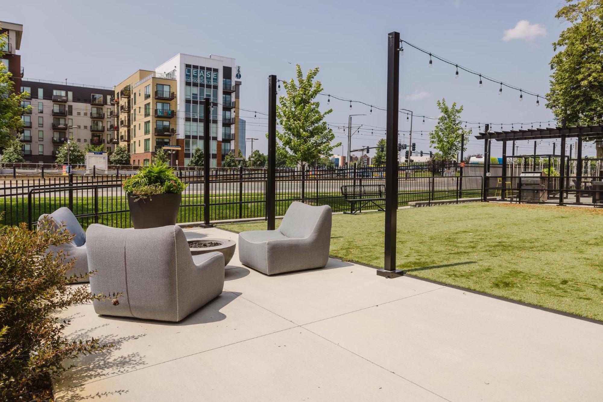 Crowne Plaza Suites Msp Airport - Mall Of America By Ihg Bloomington Eksteriør bilde